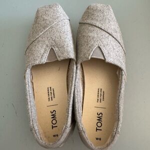 TOMS Women's Gray Loafers